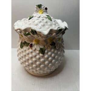 Vintage 1994 Cracker Barrel White Ceramic Hobnail 3D Daisy Ladybug Cookie Jar